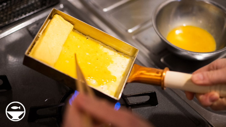 銅鍋で焼いた卵焼き